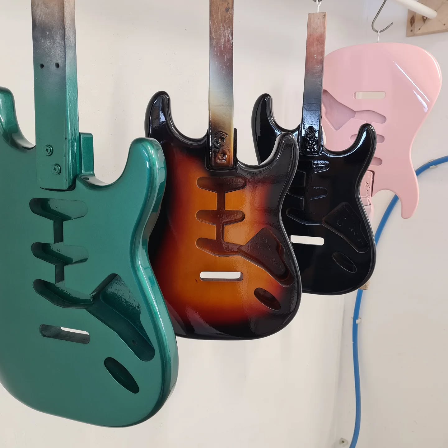 Sorry I haven't been posting much lately. We had a serious case of Stratitis here at the shop, but it's getting better 👍🏻😎