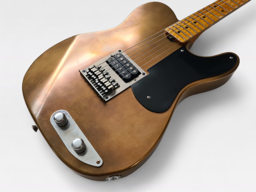 HT Custom Guitar. Telecaster Design mit vintage messing finish.