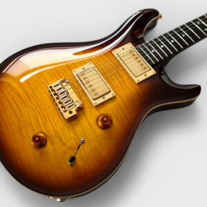 WM Custom. Custom Shop Doublecut "PRS" style gitarre von Zeal Guitars in tobacco burst hochglanz finish.